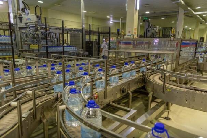 2,2 Juta Botol Zamzam Disiapkan! Arab Saudi Sambut Jemaah Ramadan dengan Stok Melimpah