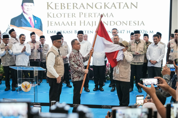 DPR Angkat Bicara! Kloter Perdana Haji 2026 Resmi Berangkat, Layanan Kemenhaj Disorot